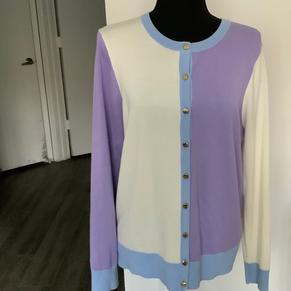 Sweater - Picture 8 of 8